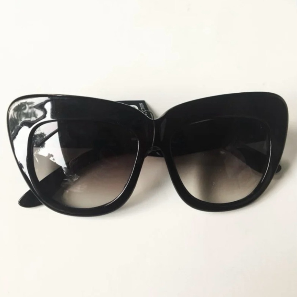 Black Cat-Eye Retro Womens Fashion Sunglasses Oversized UV Chic New